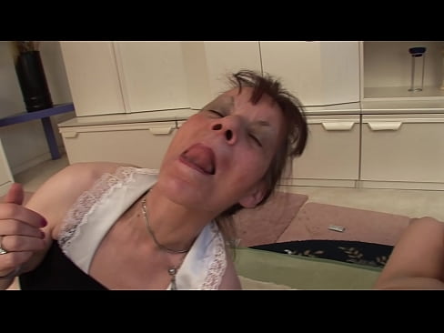 ❤️ Zwei Großmütter und ein Großvater haben einen Dreier ☑ Anal video bei de.hdpornpics.ru