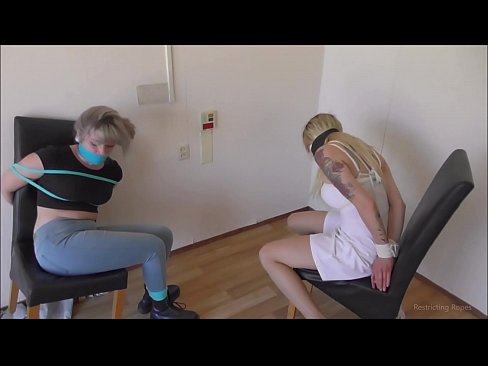 ❤️ Süchtig / gefesselt und geknebelt / Jungfrau in Nöten ☑ Anal video bei de.hdpornpics.ru