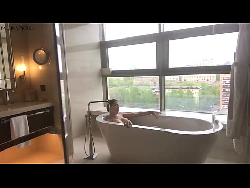 ❤️ Riesiges Babe wichst leidenschaftlich ihre Muschi im Badezimmer ☑ Anal video bei de.hdpornpics.ru