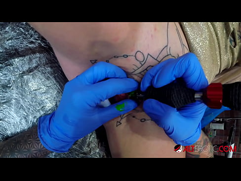 ❤️ Extrem tätowierte Hottie Sully Savage hat ein Tattoo auf ihrer Klitoris ☑ Anal video bei de.hdpornpics.ru